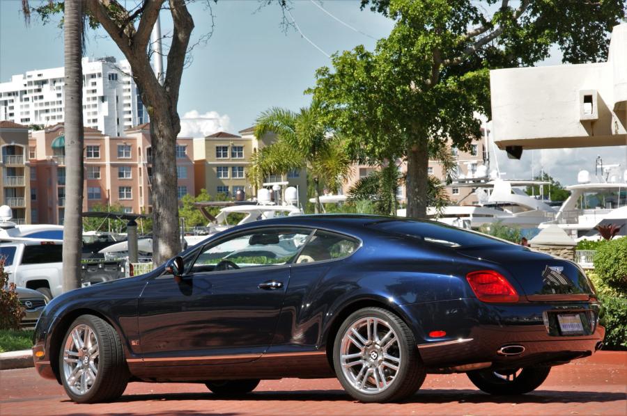  Bentley Continental GT Series 51 2010 года  (фото 10 из 67)